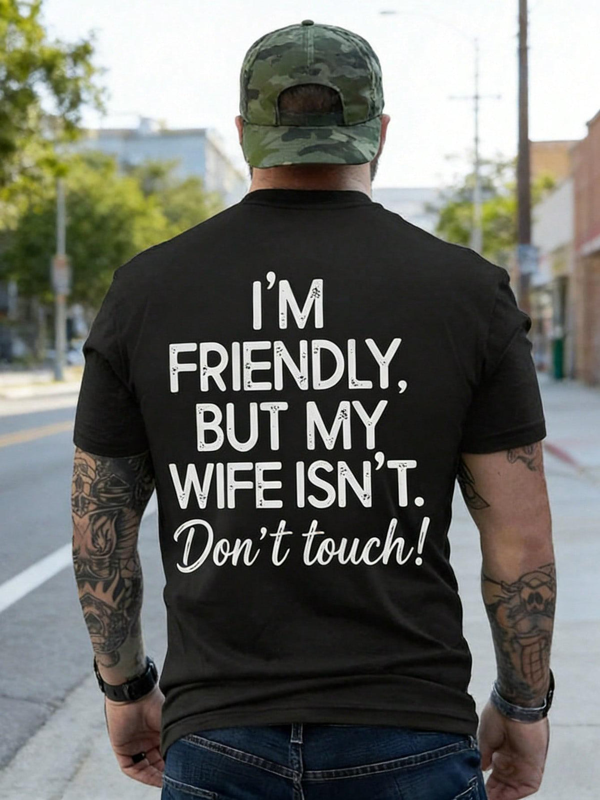I'm Friendly But My Wife Isn't Funny.Men's Casual Street product image 1